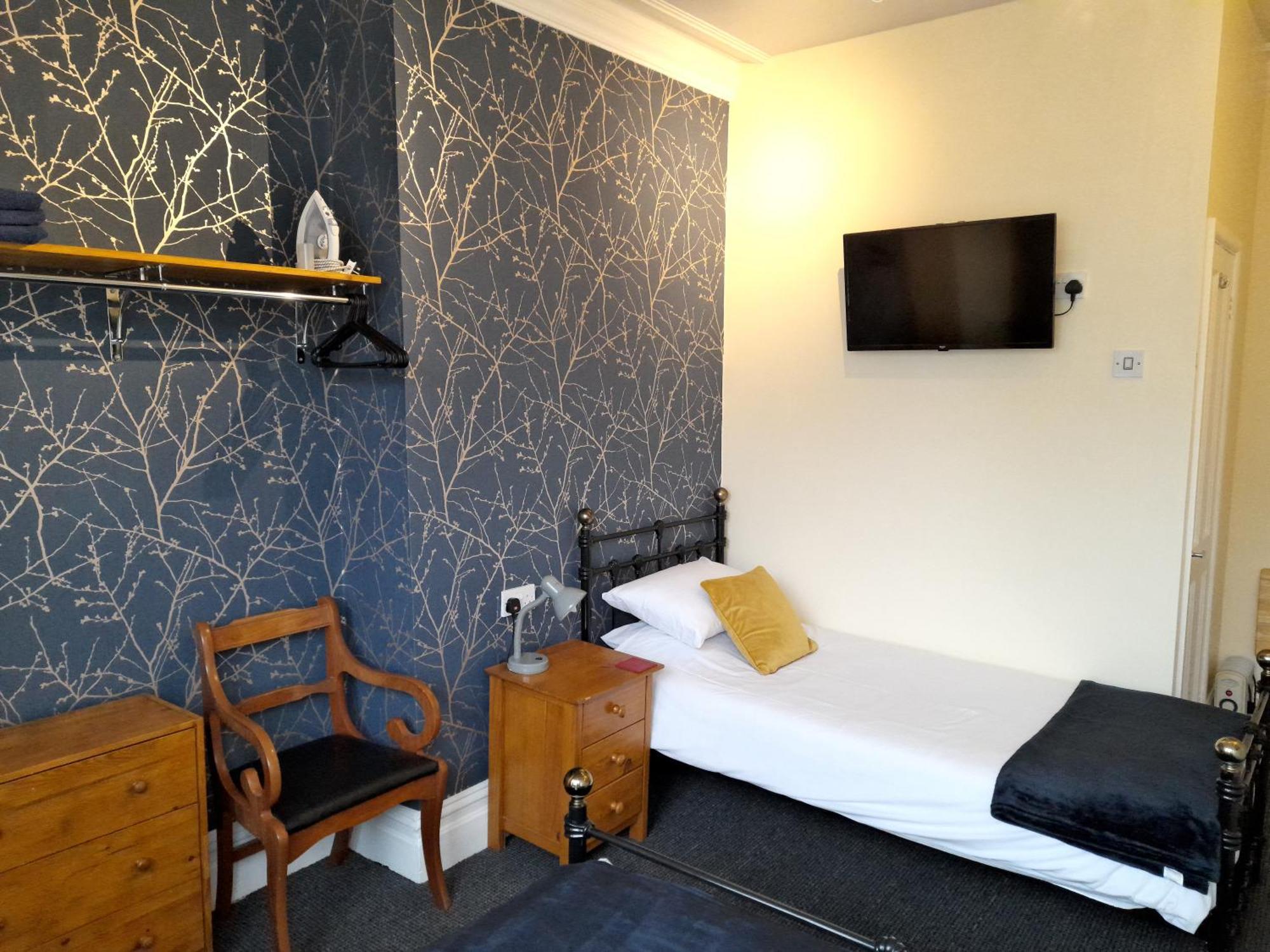 Phoenix Guest House Blackpool Oda fotoğraf